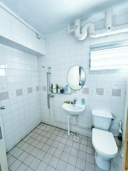 657 Jalan Tenaga, 657 Jalan Tenaga, Eunos / Geylang / Paya Lebar, 3 Bedrooms, 1,141 sqft, HDB Flat For Sale, by Carson Chan, 500251262 - Bathroom - PropertyGuru.com.sg