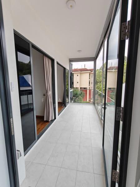 Lattice One, 1 Seraya Crescent, Ang Mo Kio / Bishan / Thomson, 3 Bedrooms, 872 sqft, Condominium For Rent, by Francis Pang, 500251263 - Balcony - PropertyGuru.com.sg