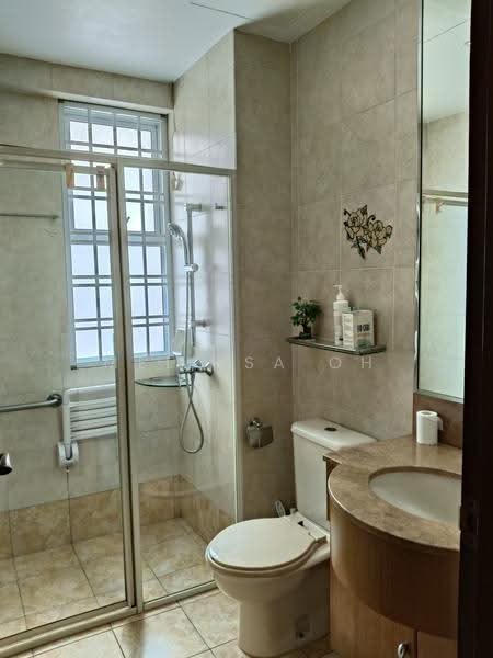 Mimosa View, Mimosa View, Seletar / Yio Chu Kang, 5 Bedrooms, 3,617 sqft, Terraced House For Sale, by Melissa Oh, 500251274 - Bedroom 1 Attached Bathroom - PropertyGuru.com.sg