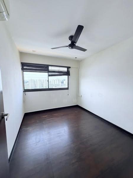59 Strathmore Avenue, 59 Strathmore Avenue, Alexandra / Commonwealth, 4 Bedrooms, 1,184 sqft, HDB Flat For Rent, by Anthea Yeo 杨丽娇, 500251284 - Bedroom - PropertyGuru.com.sg