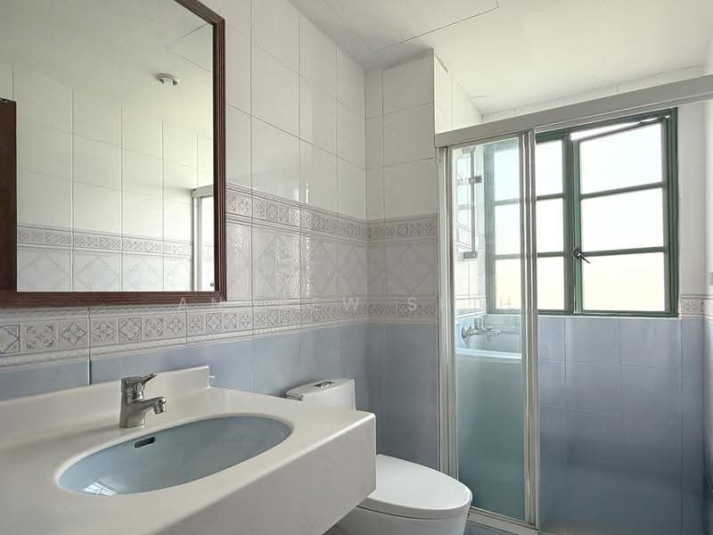 Hillview Heights, 29 Hillview Avenue, Dairy Farm / Bukit Panjang / Choa Chu Kang, 4 Bedrooms, 1,668 sqft, Condominium For Sale, by Andrew Shih, 500251292 - Bathroom - PropertyGuru.com.sg