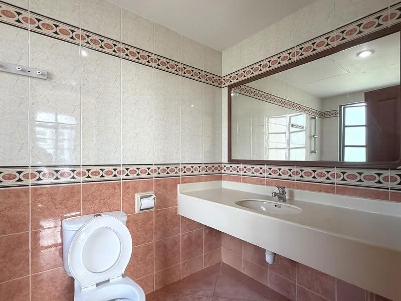 Hillview Heights, 29 Hillview Avenue, Dairy Farm / Bukit Panjang / Choa Chu Kang, 4 Bedrooms, 1,668 sqft, Condominium For Sale, by Andrew Shih, 500251292 - Bathroom - PropertyGuru.com.sg