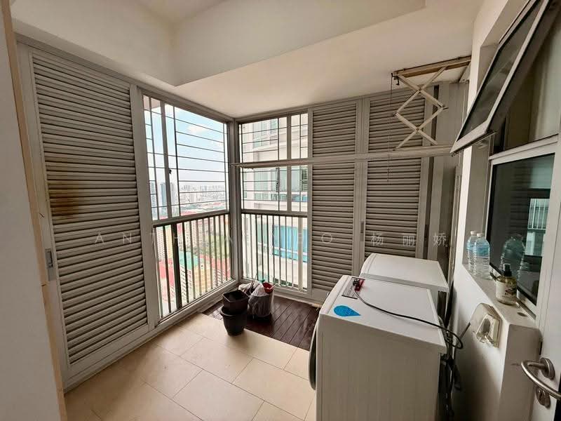 Clover By The Park, 6 Bishan Street 25, Ang Mo Kio / Bishan / Thomson, 4 Bedrooms, 1,754 sqft, Condominium For Rent, by Anthea Yeo 杨丽娇, 500251305 - Balcony - PropertyGuru.com.sg
