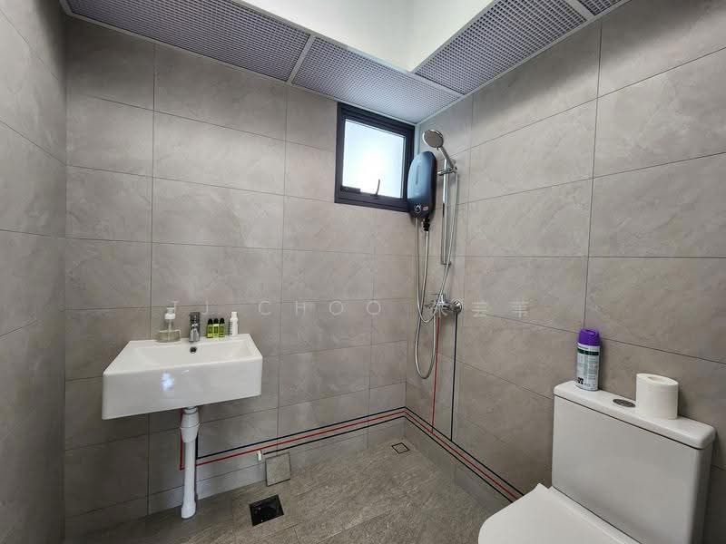 756 Woodlands Avenue 4, 756 Woodlands Avenue 4, Admiralty / Woodlands, 3 Bedrooms, 1,346 sqft, HDB Flat For Rent, by TJ Choo 朱芸苇, 500251310 - Bathroom - PropertyGuru.com.sg