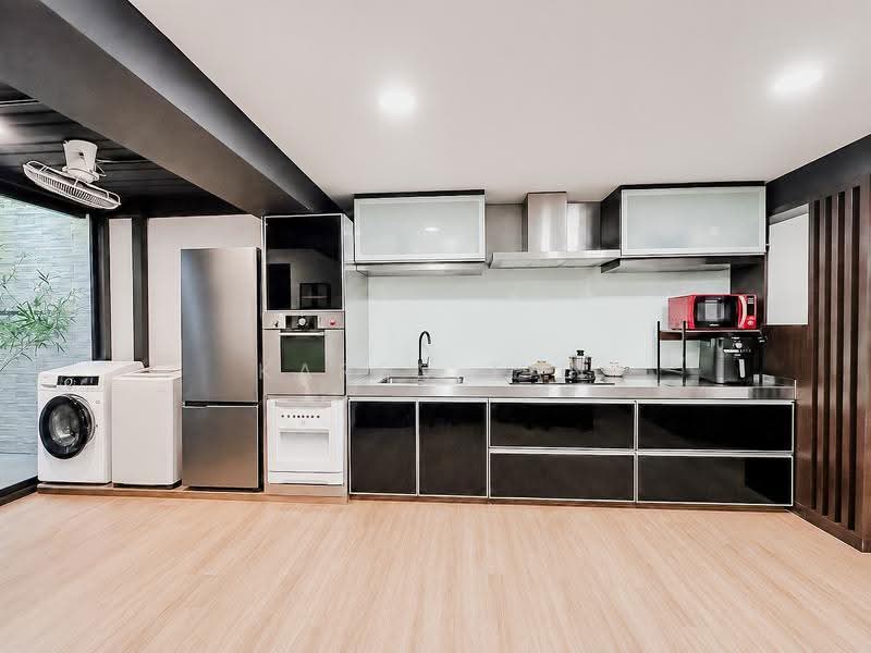 MacPherson Garden Estate, Jalan Gembira, Macpherson / Potong Pasir, 2 Bedrooms, 1,200 sqft, Terraced House For Sale, by Karen Tan, 500251323 - PropertyGuru.com.sg