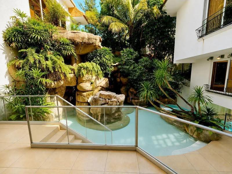 NEW EXCLUSIVE RARE TROPHY GCB in CHATSWORTH PARK W LIFT/ POOL + UNBLOCKED VIEWS PEARL91890081, bishopsgafe, Chatsworth, Jervois , Mount echo, Tanglin / Holland / Bukit Timah, 9 Bedrooms, 17,000 sqft, Good Class Bungalow For Sale, by Pearl Tan, 500251352 - Exterior - PropertyGuru.com.sg