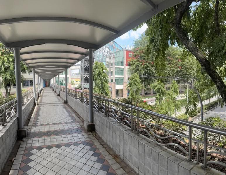 The Riverside Piazza, 11 Keng Cheow Street, Boat Quay / Raffles Place / Marina, 980 sqft, Office For Rent, by Leia E Tan, 500251353 - Exterior - CommercialGuru.com.sg