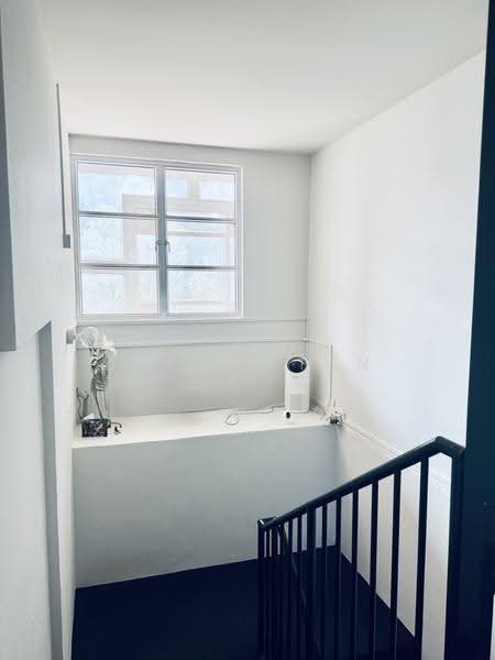The Riverside Piazza, 11 Keng Cheow Street, Boat Quay / Raffles Place / Marina, 980 sqft, Office For Rent, by Leia E Tan, 500251353 - Interior - CommercialGuru.com.sg