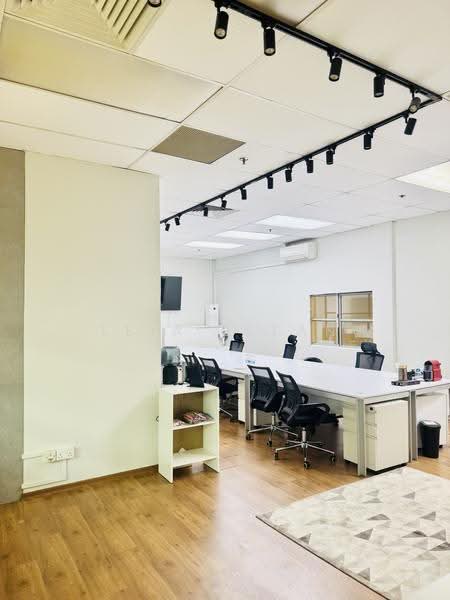 The Riverside Piazza, 11 Keng Cheow Street, Boat Quay / Raffles Place / Marina, 980 sqft, Office For Rent, by Leia E Tan, 500251353 - Interior - CommercialGuru.com.sg