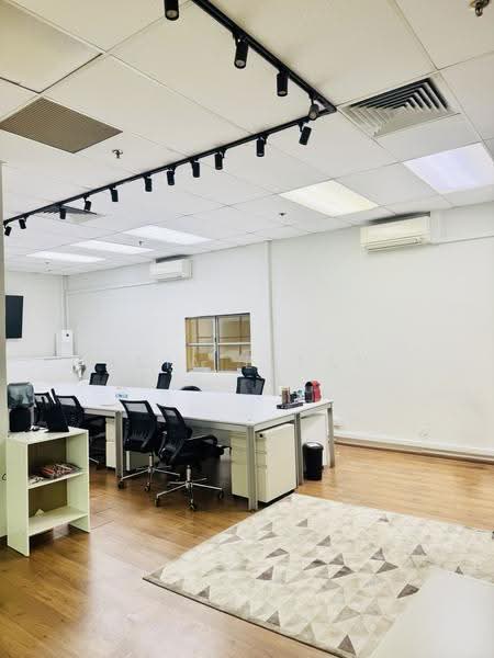 The Riverside Piazza, 11 Keng Cheow Street, Boat Quay / Raffles Place / Marina, 980 sqft, Office For Rent, by Leia E Tan, 500251353 - Interior - CommercialGuru.com.sg