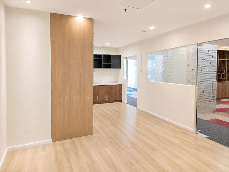 Cheap Office For Rent Along Lower Delta Road (District 3), Alexandra / Commonwealth, 3,200 sqft, Office For Rent, by Jovis Thia, 500251356 - Interior - CommercialGuru.com.sg
