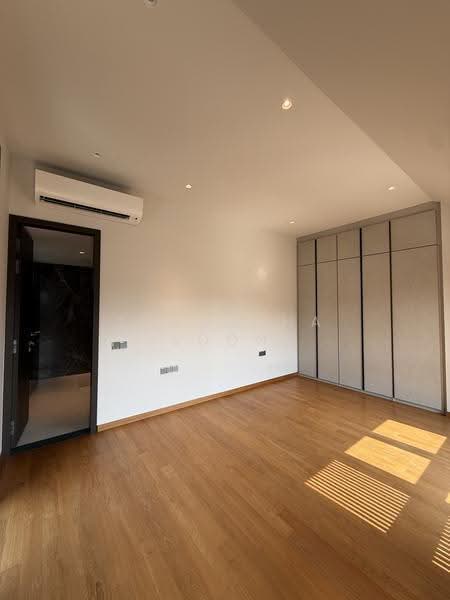 Newly TOP FH Brand New 3 Sty + Attic 5BR Semi-D, Clementi Park / Upper Bukit Timah, 5 Bedrooms, 5,436 sqft, Semi-Detached House For Sale, by Semantha Soon, 500251361 - Bedroom 4 - PropertyGuru.com.sg