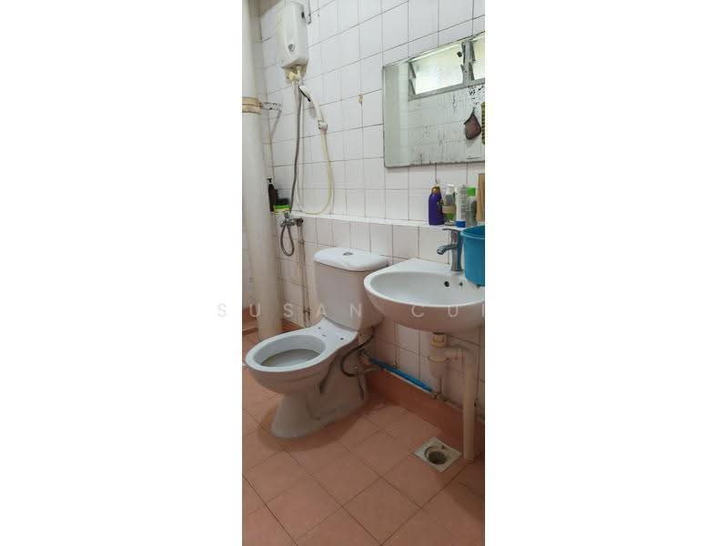 157 Jalan Teck Whye, 157 Jalan Teck Whye, Dairy Farm / Bukit Panjang / Choa Chu Kang, Room Rental, 150 sqft, HDB Flat For Rent, by Susan Cui, 500251363 - Bathroom - PropertyGuru.com.sg