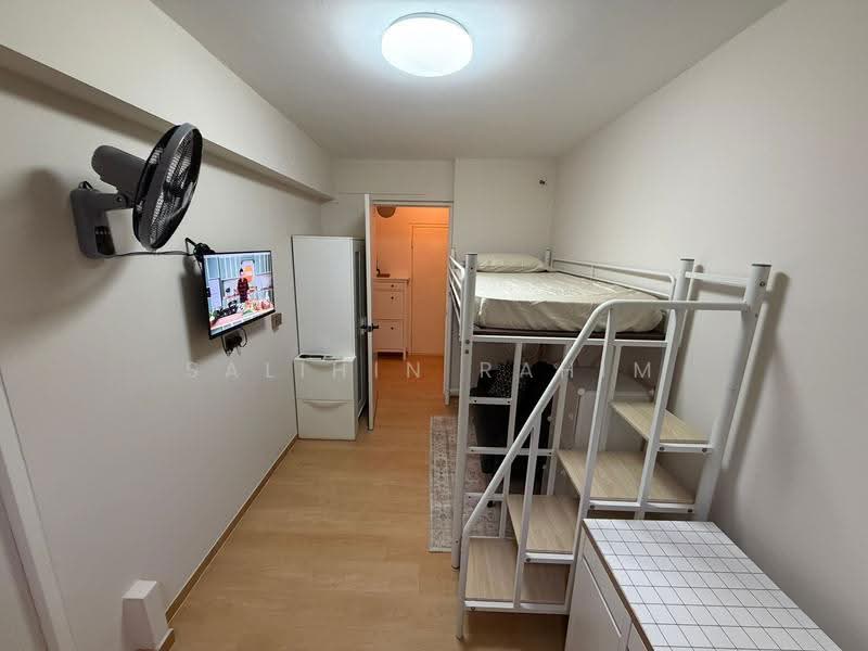 572A Woodlands Avenue 1, 572A Woodlands Avenue 1, Admiralty / Woodlands, Room Rental, 150 sqft, HDB Flat For Rent, by SALIHIN RAHIM, 500251376 - Bedroom - PropertyGuru.com.sg