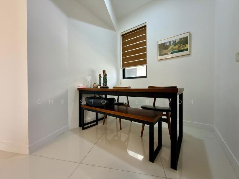 d'Leedon (Former Farrer Court), 13 Leedon Heights, Tanglin / Holland / Bukit Timah, 1 Bedroom, 818 sqft, Condominium For Sale, by Christopher Goh, 500251385 - Dining Room - PropertyGuru.com.sg