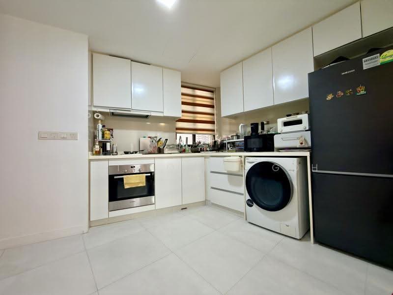 d'Leedon (Former Farrer Court), 13 Leedon Heights, Tanglin / Holland / Bukit Timah, 1 Bedroom, 818 sqft, Condominium For Sale, by Christopher Goh, 500251385 - Kitchen - PropertyGuru.com.sg