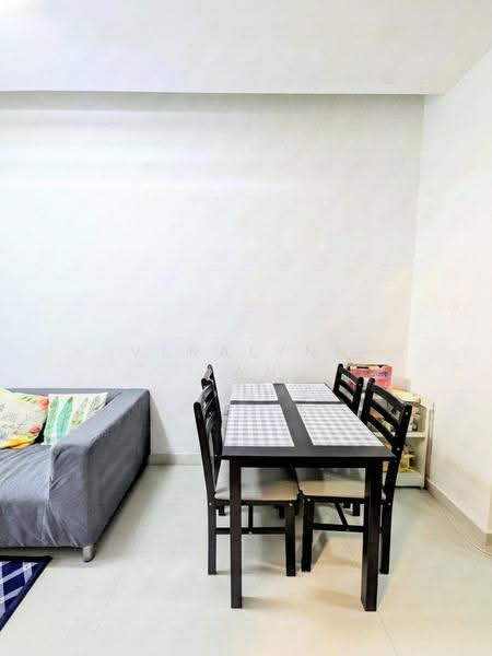 Prime Residence, 41 Lorong 22 Geylang, Eunos / Geylang / Paya Lebar, 1 Bedroom, 538 sqft, Apartment For Sale, by Veralynn Tan, 500251388 - Living Room - PropertyGuru.com.sg