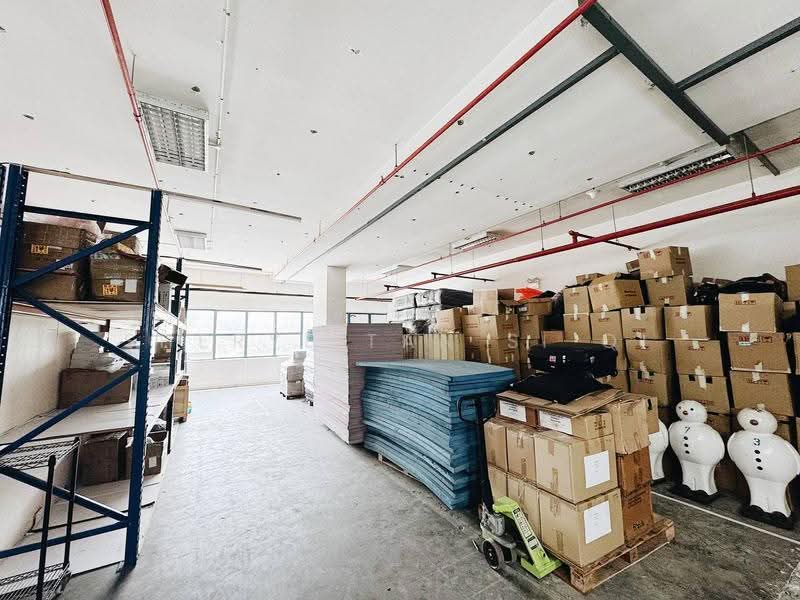 Loyang Industrial Estate, 41 Loyang Way, Changi Airport / Changi Village, 2,882 sqft, Factory / Workshop (B2) For Rent, by Sheryl Tan Si Qi, 500251389 - Interior - CommercialGuru.com.sg