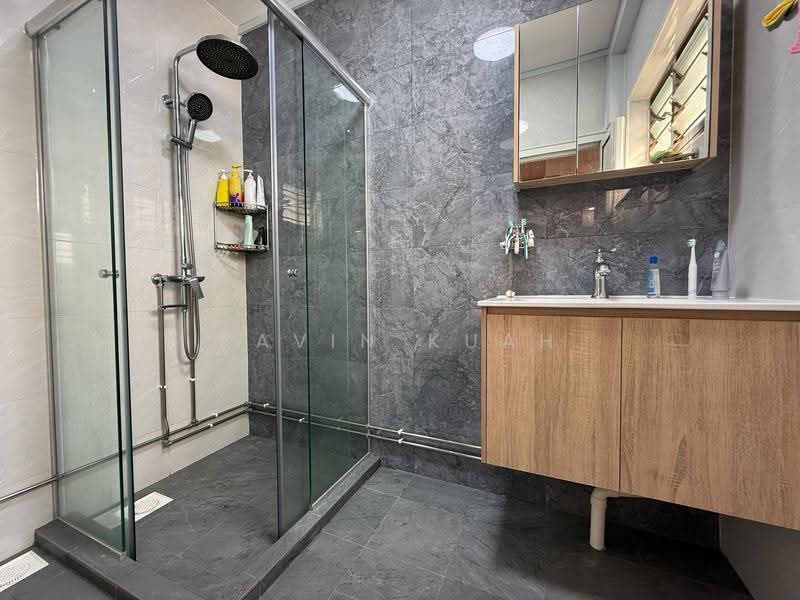 906 Jurong West Street 91, 906 Jurong West Street 91, Boon Lay / Jurong / Tuas, 4 Bedrooms, 1,561 sqft, HDB Flat For Sale, by Kavin Kuah, 500251391 - Bathroom - PropertyGuru.com.sg