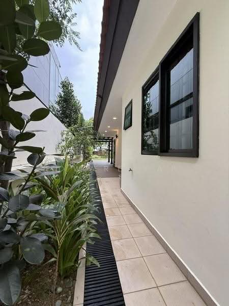 Ming Teck Park, 33 Ming Teck Park, Tanglin / Holland / Bukit Timah, 3 Bedrooms, 5,000 sqft, Semi-Detached House For Rent, by Edward Yap, 500251403 - Exterior - PropertyGuru.com.sg