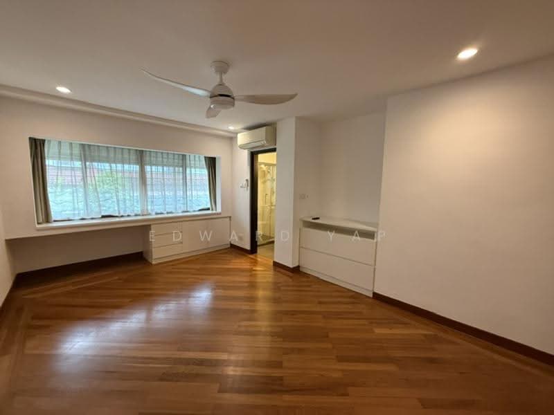 Ming Teck Park, 33 Ming Teck Park, Tanglin / Holland / Bukit Timah, 3 Bedrooms, 5,000 sqft, Semi-Detached House For Rent, by Edward Yap, 500251403 - Bedroom - PropertyGuru.com.sg
