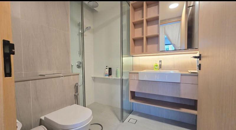 Tedge, 328 Changi Road, Eunos / Geylang / Paya Lebar, 2 Bedrooms, 775 sqft, Condominium For Rent, by Rita Danani, 500251419 - Bathroom - PropertyGuru.com.sg