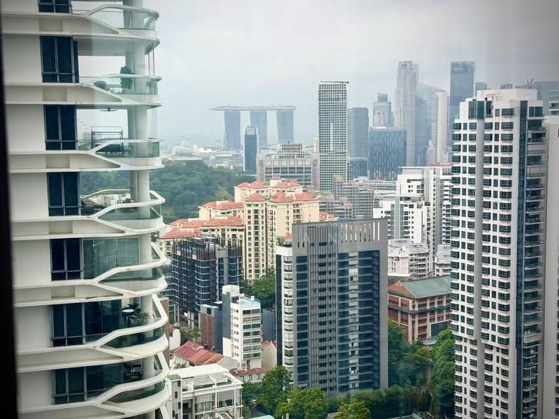 8 Saint Thomas, 8 Saint Thomas Walk, Orchard / River Valley, 3 Bedrooms, 1,302 sqft, Condominium For Rent, by Hu Yan, 500251422 - Balcony - PropertyGuru.com.sg