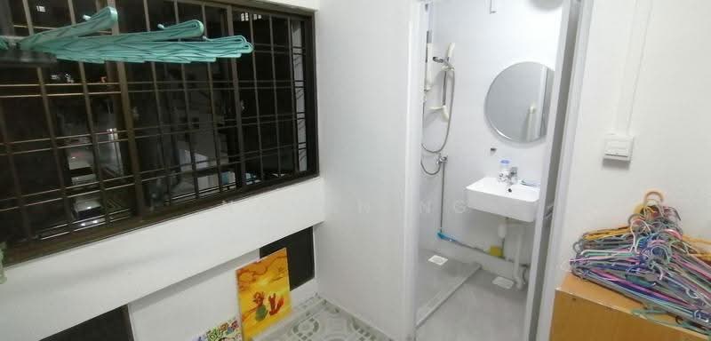 330 Yishun Ring Road, 330 Yishun Ring Road, Sembawang / Yishun, 3 Bedrooms, 1,163 sqft, HDB Flat For Sale, by Novan Ng, 500251424 - Bathroom - PropertyGuru.com.sg