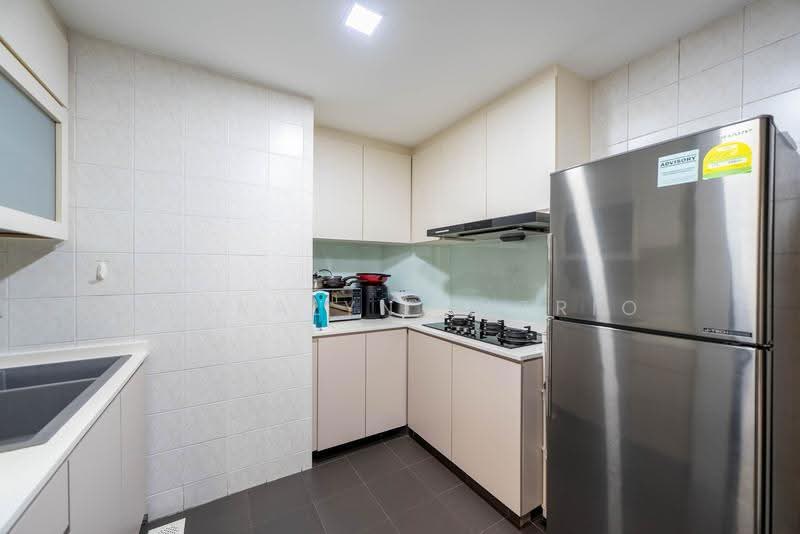 Hazel Park Condo, 29 Hazel Park Terrace, Dairy Farm / Bukit Panjang / Choa Chu Kang, 3 Bedrooms, 980 sqft, Condominium For Sale, by Jerralyn Satrio, 500251453 - Kitchen - PropertyGuru.com.sg