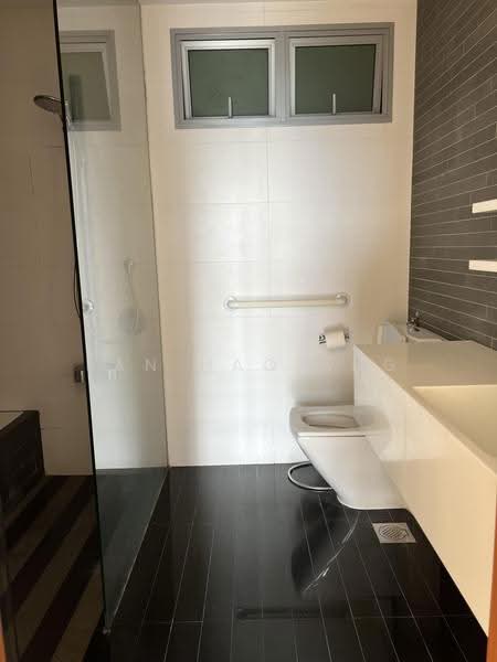 Park Infinia at Wee Nam, 2 Lincoln Road, Newton / Novena, 3 Bedrooms, 1,464 sqft, Condominium For Rent, by Fan Hao Ang, 500251461 - Bathroom - PropertyGuru.com.sg