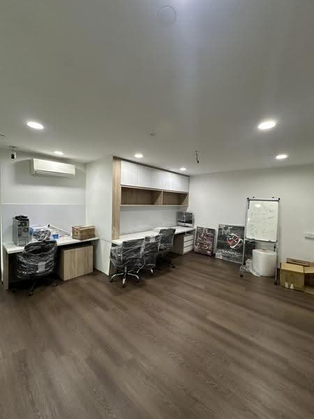 E9 Premium, 61 Woodlands Industrial Park E9, Sembawang / Yishun, 4,880 sqft, Factory / Workshop (B2) For Sale, by Stacy Lam, 500251462 - CommercialGuru.com.sg