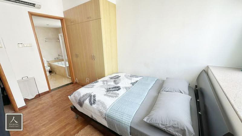 Queens, 10 Stirling Road, Alexandra / Commonwealth, Room Rental, 200 sqft, Condominium For Rent, by Charlotte Lin, 500251464 - Bedroom - PropertyGuru.com.sg