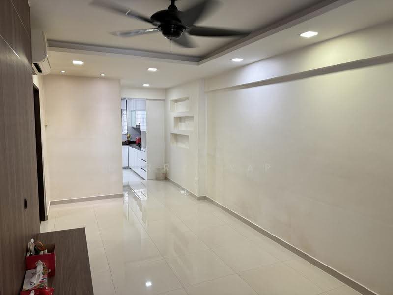 623 Ang Mo Kio Avenue 9, 623 Ang Mo Kio Avenue 9, Ang Mo Kio / Bishan / Thomson, 2 Bedrooms, 732 sqft, HDB Flat For Sale, by Darryl Yap, 500251480 - Living Room - PropertyGuru.com.sg