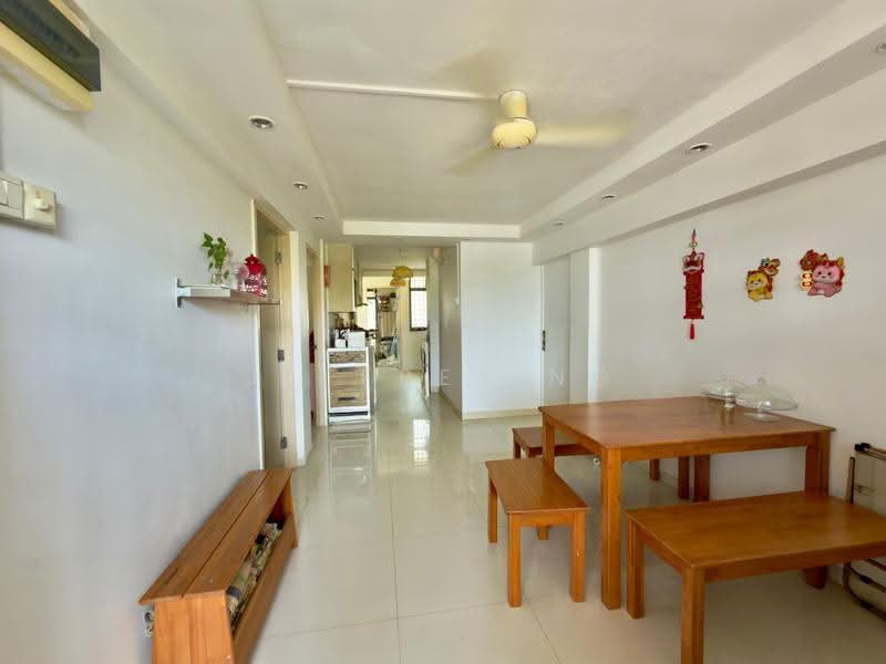 109 Commonwealth Crescent, 109 Commonwealth Crescent, Alexandra / Commonwealth, 3 Bedrooms, 721 sqft, HDB Flat For Sale, by Jeffrey Ng, 500251486 - Dining Room - PropertyGuru.com.sg