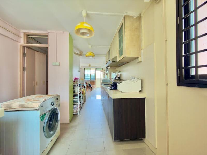 109 Commonwealth Crescent, 109 Commonwealth Crescent, Alexandra / Commonwealth, 3 Bedrooms, 721 sqft, HDB Flat For Sale, by Jeffrey Ng, 500251486 - Kitchen - PropertyGuru.com.sg