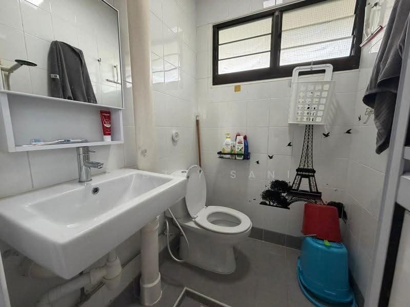 603 Clementi West Street 1, 603 Clementi West Street 1, Buona Vista / West Coast / Clementi New Town, 3 Bedrooms, 968 sqft, HDB Flat For Sale, by Fadzly Sani, 500251507 - Bathroom - PropertyGuru.com.sg