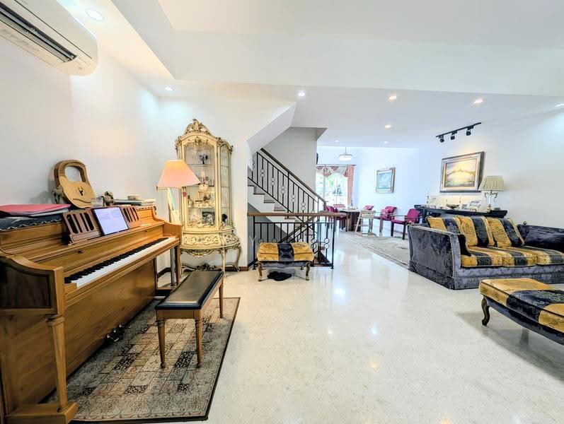 Horizon Green, Ang Mo Kio Avenue 2, Ang Mo Kio / Bishan / Thomson, 7 Bedrooms, 3,477 sqft, Terraced House For Sale, by Ray Lee, 500251509 - Living Room - PropertyGuru.com.sg