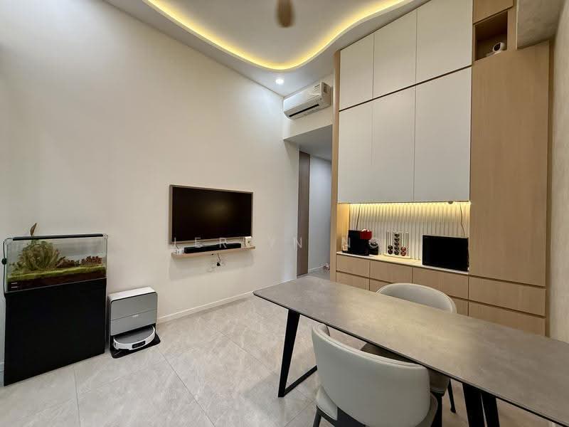 KI Residences At Brookvale, 12 Brookvale Drive, Clementi Park / Upper Bukit Timah, 3 Bedrooms, 980 sqft, Condominium For Sale, by Jerlyn Ng, 500251511 - Living Room - PropertyGuru.com.sg