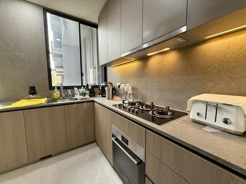 KI Residences At Brookvale, 12 Brookvale Drive, Clementi Park / Upper Bukit Timah, 3 Bedrooms, 980 sqft, Condominium For Sale, by Jerlyn Ng, 500251511 - Kitchen - PropertyGuru.com.sg