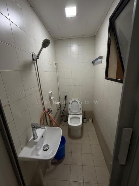 Allsworth Park, 365 Holland Road, Tanglin / Holland / Bukit Timah, 3 Bedrooms, 1,959 sqft, Condominium For Sale, by Yang Low, 500251518 - Bathroom - PropertyGuru.com.sg