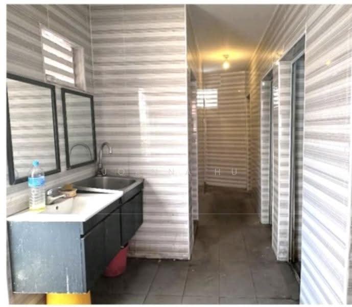 Upper paya lebar road, Upper Paya Lebar Road, Hougang / Punggol / Sengkang, 2,861 sqft, Shop / Shophouse For Sale, by Joanna Hu, 500251524 - Corridor - CommercialGuru.com.sg