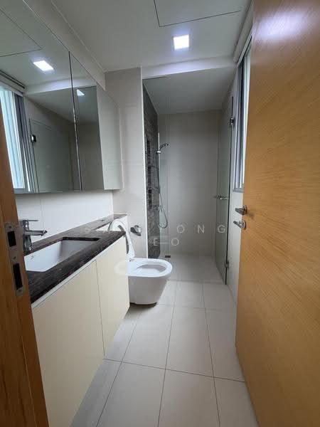 The Scala @ Lorong Chuan, 138 Serangoon Avenue 3, Hougang / Punggol / Sengkang, 4 Bedrooms, 1,259 sqft, Condominium For Rent, by Say Yong Neo, 500251536 - Bathroom - PropertyGuru.com.sg