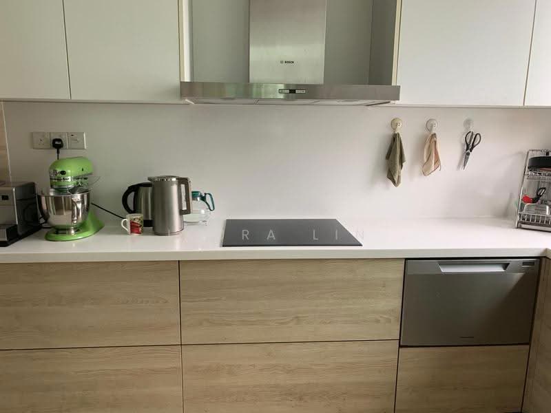 Balmoral 8, 8 Balmoral Road, Tanglin / Holland / Bukit Timah, 3 Bedrooms, 1,841 sqft, Condominium For Sale, by Laura Lin, 500251542 - PropertyGuru.com.sg