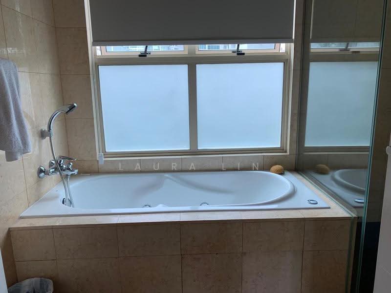 Balmoral 8, 8 Balmoral Road, Tanglin / Holland / Bukit Timah, 3 Bedrooms, 1,841 sqft, Condominium For Sale, by Laura Lin, 500251542 - PropertyGuru.com.sg