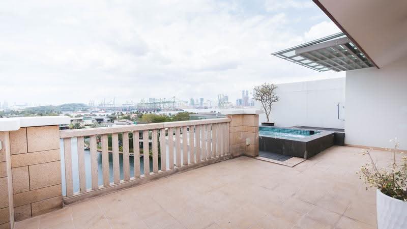The Berth by the Cove, 216 Ocean Drive, Harbourfront / Telok Blangah, 4 Bedrooms, 3,089 sqft, Condominium For Sale, by Richard Jany, 500251543 - Balcony - PropertyGuru.com.sg