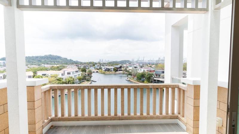 The Berth by the Cove, 216 Ocean Drive, Harbourfront / Telok Blangah, 4 Bedrooms, 3,089 sqft, Condominium For Sale, by Richard Jany, 500251543 - Balcony - PropertyGuru.com.sg