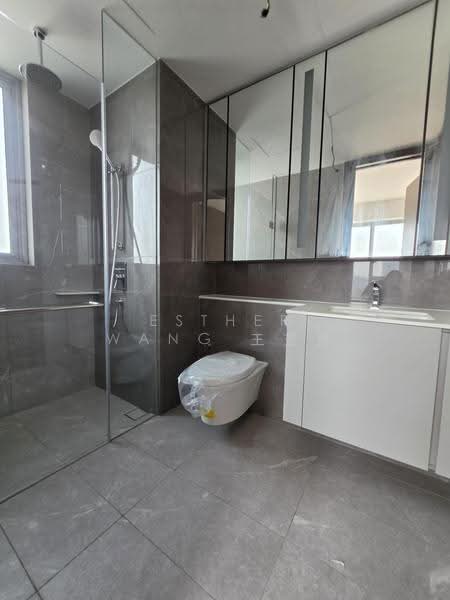 Grand Dunman, 18 Dunman Road, East Coast / Marine Parade, 2 Bedrooms, 721 sqft, Condominium For Rent, by Esther Wang 王芝茵, 500251546 - Bathroom - PropertyGuru.com.sg