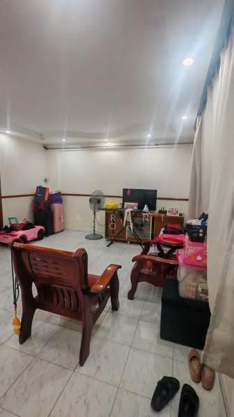 272 Yishun Street 22, 272 Yishun Street 22, Sembawang / Yishun, 3 Bedrooms, 84 sqft, HDB Flat For Sale, by Laurent Soh, 500251564 - Living Room - PropertyGuru.com.sg