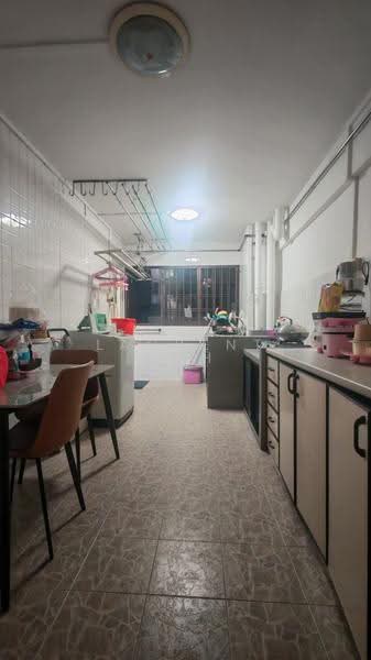 272 Yishun Street 22, 272 Yishun Street 22, Sembawang / Yishun, 3 Bedrooms, 84 sqft, HDB Flat For Sale, by Laurent Soh, 500251564 - Kitchen - PropertyGuru.com.sg