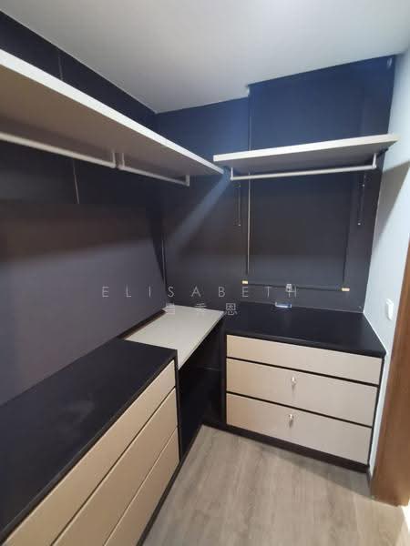 Ecopolitan, Punggol Walk, Hougang / Punggol / Sengkang, Room Rental, 270 sqft, Condominium For Rent, by Elisabeth 吕秀恩, 500251565 - Walk in closet - PropertyGuru.com.sg